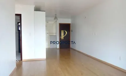 EXCELENTE APARTAMENTO COM 2 DORMITÓRIOS E TERRAÇO COBERTO NO BAIRRO ANA RECH EM