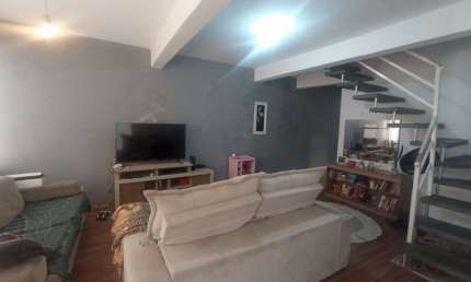 Chácara à venda em Itapevi-SP, bairro São João: 4 quartos, 2 suítes, 1 sala, 220m² área. Aproveite esta oportunidade!