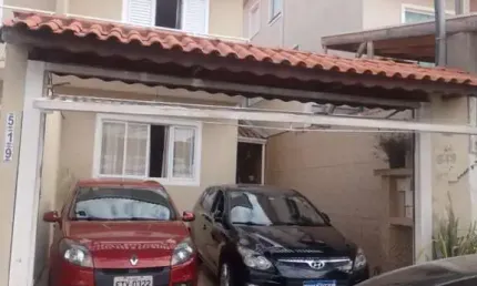 Casa em condomínio de luxo em cotia-sp: 3 quartos, 1 suíte, 2 salas, 3 banheiros, 2 vagas de garagem - 132m² de área