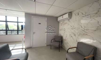 LM9691-LOCA&#199;&#195;O E VENDA DE SALA 25 M2 EM CENTRO EMPRESARIAL NO CENTRO DE TR&#202;S RIOS RJ