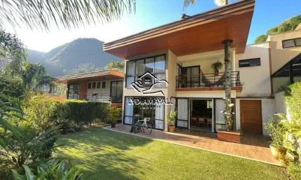 LM1841-CASA CONDOMINIO 4 QUARTOS 1 SUITE 2 GARAGENS RETIRO PETROPOLIS RJ