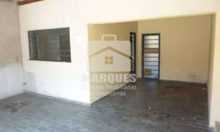 Casa Ampla com piscina e Salão Comercial em Sumaré!