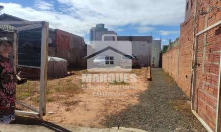Terreno de 301m² com Salão Versátil no Jardim das Figueiras