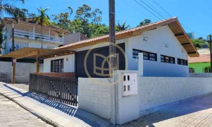Casa com 3 quartos à venda na Rua Francisco Fagundes, 96, Armaçao da Piedade, Governador Celso Ramos