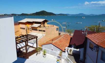 Casa com 4 quartos à Venda, Fazenda da Armação  - Governador Celso Ramos