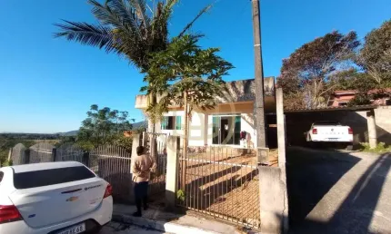 Casa com 2 quartos, Areias de Cima - Governador Celso Ramos