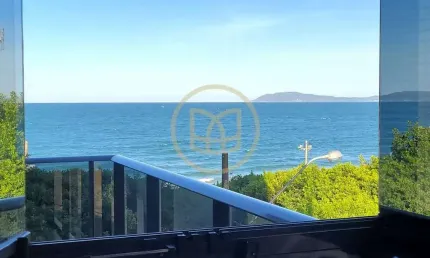 APARTAMENTO 2 QUARTOS - LA PLAGE RESIDENCE - FRENTE MAR - PRAIA GRANDE