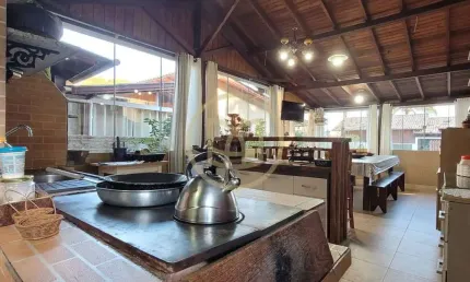 Casa com 4 quartos, Praia do Antenor - Governador Celso Ramos