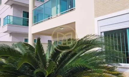 Casa com 4 quartos à Venda, Praia de Palmas - Governador Celso Ramos