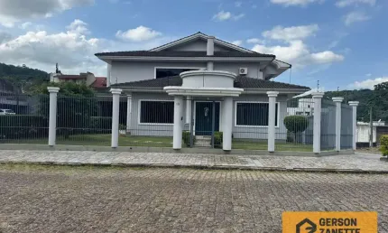 Casa com 3 quartos à venda na Rua José Fabre, Mina Brasil, Criciúma