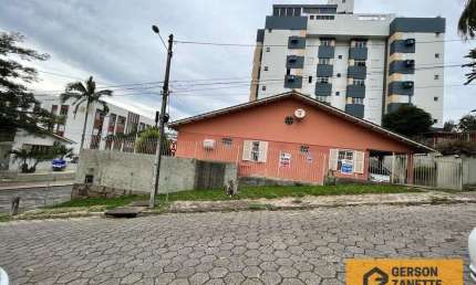 Casa com 3 quartos à venda na Rua Urussanga, Santa Catarina, Criciúma