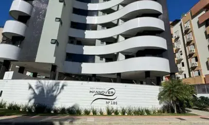 Apartamento com 3 quartos à venda na Rua Ari Barroso, Centro, Criciúma