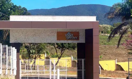 VILLA GIARDINO - CONDOMÍNIO FECHADO - PLANO - 225m²
