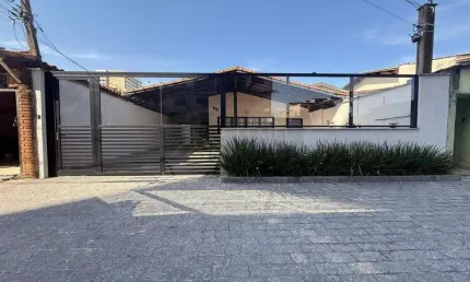 Casa Geminada para Venda em Praia Grande, Vila Tupi, 4 dormitórios, 1 suíte, 3 banheiros, 4 vagas