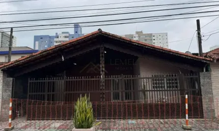 Casa para Venda em Praia Grande, Guilhermina, 3 dormitórios, 1 suíte, 2 banheiros, 3 vagas