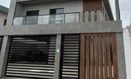 Sobrado em Condomínio para Venda em Praia Grande, Esmeralda, 2 dormitórios, 1 banheiro, 1 vaga