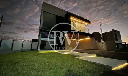 Sobrado de Esquina em Condomínio Fechado – 4 Suítes – 302m² – Terreno 384m²