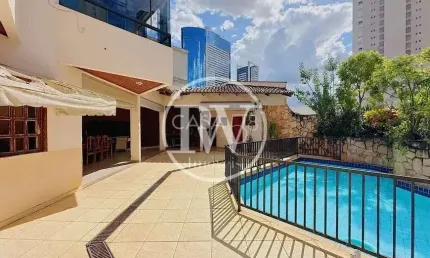 Sobrado de Alto Padrão à Venda – 470m² – 5 Quartos – Setor Marista – Goiânia