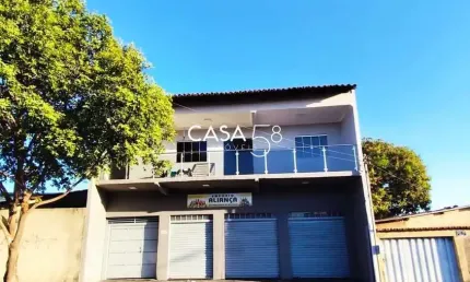 Sobrado Residencial e Comercial à Venda – 4 Quartos 2 Suítes | 373m² Construidos