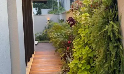Casa Vivás à Venda, Alto Padrão, 278m² Const + 100m² de Deck, 560m² de Terreno