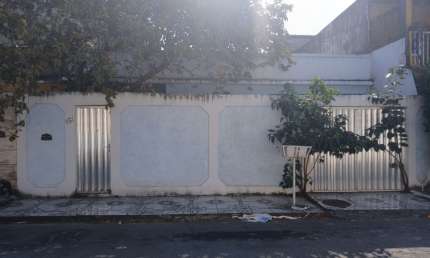 Casa com 3 quartos à venda na Rua Mequinho, 151, BNH, Mesquita