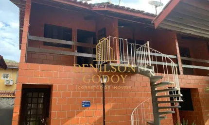 LOFT À VENDA EM CONDOMÍNIO FECHADO – PRONTO PARA MORAR OU INVESTIR