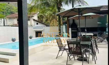 Casa Térrea de Alto Padrão à Venda – Martim de Sá, Caraguatatuba