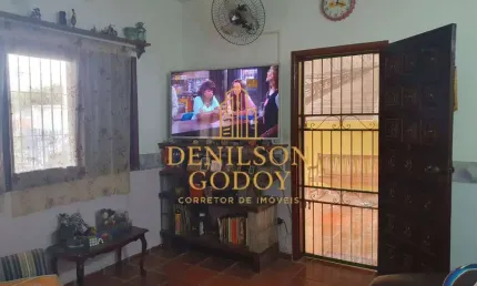 Casa à Venda na Praia das Palmeiras – Conforto, Praticidade bem localizada.