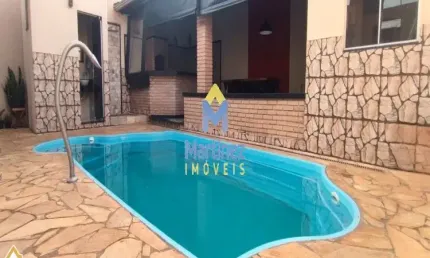 Casa com 3 quartos à venda no Jardim Elza Amuí I, Uberaba 