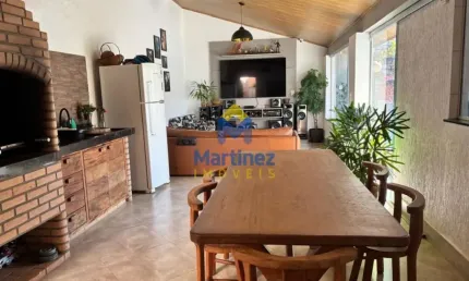 Casa com 3 quartos à venda no Jardim Nenê Gomes, Uberaba 