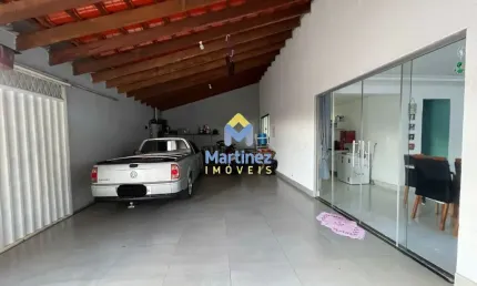 LINDA CASA A VENDA N BAIRRO PARQUE DOS GIRASSÓIS II