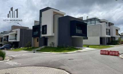 Sobrado com 03 dormitórios à venda no Boulevard, 194 m² - Santa Cândida