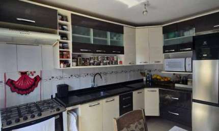 Sobrado com 3 dormitórios à venda, 191 m² - Alto Tarumã - Pinhais/PR