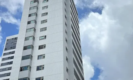 Apartamento com 2 quartos para alugar no Madalena, Recife 