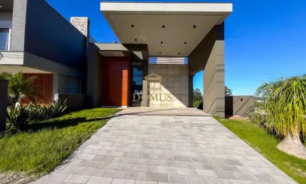 Casa em condomínio fechado com 3 quartos à venda na Rua Adolfo Inácio de Barcelos, 1490, Centro, Gravataí por R$ 1.790.000
