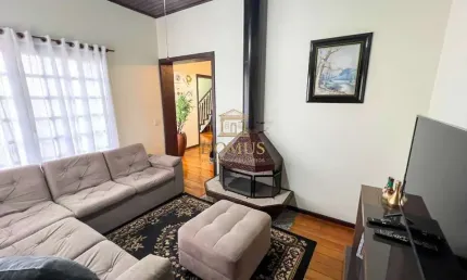 Casa com 5 quartos à venda na Rua Arnaldo Ballve, 709, Jardim Itu Sabará, Porto Alegre por R$ 1.180.000