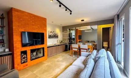 Casa em condomínio fechado com 3 quartos à venda na Avenida José Gertum, 503, Chácara das Pedras, Porto Alegre por R$ 1.200.000
