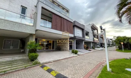 Casa em condomínio fechado com 3 quartos à venda na Avenida Willy Eugênio Fleck, 1495, Ecoville, Porto Alegre por R$ 2.990.000