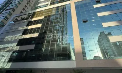 Condominio club no coracao de meia praia, Meia Praia, Itapema - SC