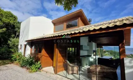 Casa com Vista para a Lagoa à Venda – Praia da Ferrugem | Garopaba/SC