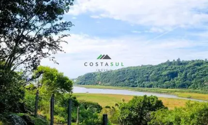 Casa à Venda Vista incrível para a Lagoa do Macacú| Garopaba-SC
