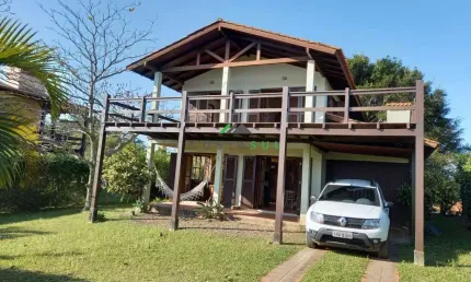 Casa com Vista para a Lagoa no Bairro Ibiraquera – Imbituba/SC