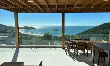Casa alto padrão com vista para o mar - praia da silveira
