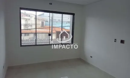 Sobrado com 3 dormitórios sendo 1 suíte com varanda e 2 vagas