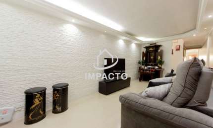 Sobrado residencial com 3 suítes e 3 vagas de garagem na Vila Esperança