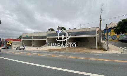 Locação - 4 Salões Comerciais - De 140m a 220m cada salão!!!