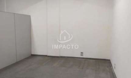 Sala comercial com 87m² próximo ao Metrô Liberdade.