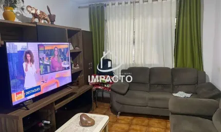 Sobrado com 2 dormitórios, edícula e garagem coberta à venda