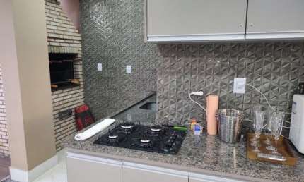 Casa com 3 Quartos e 2 banheiro à Venda, 139m²Jardim Tupanci Barueri São Paulo