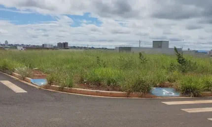 Casa com 3 quartos à venda na Rua Carlos D'Aparecida Prestes, 00, Luizote de Freitas, Uberlândia